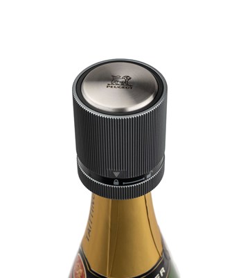 LINE Carbone Bouchon Champagne 210830 utilisation